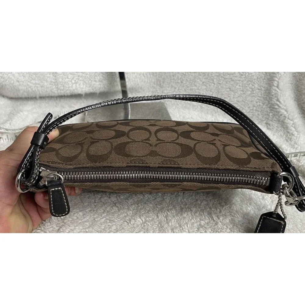 COACH 6094  Shoulder Bag Handbag  Chocolate/Dark Brown Signature EUC
